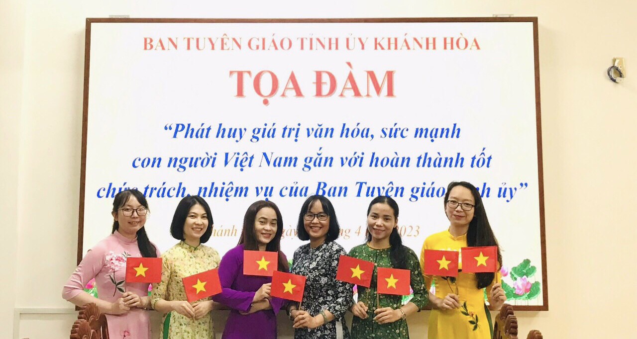 Xây dựng đội ngũ cán bộ Tuyên giáo Khánh Hòa dám nghĩ, dám làm, dám chịu trách nhiệm, dám đổi mới sáng tạo, dám hành động vì lợi ích chung